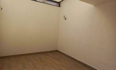 Amplia residencia fraccionamiento privado TOLUCA