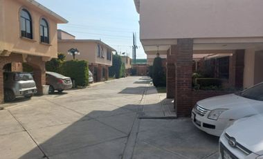Amplia residencia fraccionamiento privado TOLUCA