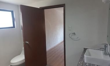 Amplia residencia fraccionamiento privado TOLUCA