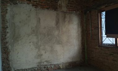 Rumah Strategis dekat Living Plaza Harapan Indah Bebas Banjir J-38803