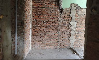 Rumah Strategis dekat Living Plaza Harapan Indah Bebas Banjir J-38803