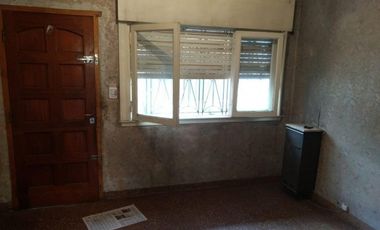 OPORTUNIDAD VENTA CASA AMERICANA 3 DORMITORIOS, GRAL. GUEMES 900- TEMPERLEY ESTE