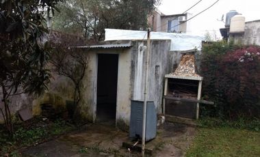 OPORTUNIDAD VENTA CASA AMERICANA 3 DORMITORIOS, GRAL. GUEMES 900- TEMPERLEY ESTE