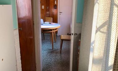 Esquina Venta en Block - Taller, Galpón y Vivienda. Acepta permuta dePh en las cercanías del centro de Lomas de Zamora