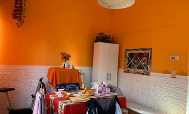 Esquina Venta en Block - Taller, Galpón y Vivienda. Acepta permuta dePh en las cercanías del centro de Lomas de Zamora