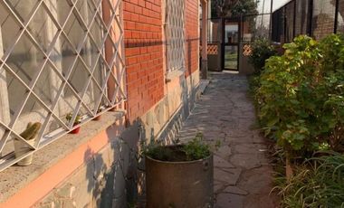 Esquina Venta en Block - Taller, Galpón y Vivienda. Acepta permuta dePh en las cercanías del centro de Lomas de Zamora