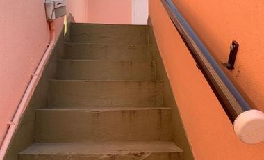 Esquina Venta en Block - Taller, Galpón y Vivienda. Acepta permuta dePh en las cercanías del centro de Lomas de Zamora