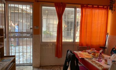 Esquina Venta en Block - Taller, Galpón y Vivienda. Acepta permuta dePh en las cercanías del centro de Lomas de Zamora