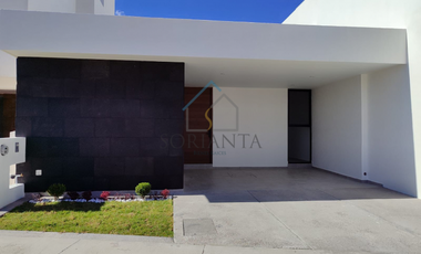 Casa en Venta al Poniente de la ciudad