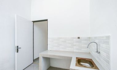 Rumah Siap Huni 15 Mnt ke RS Hermina Serpong 2 KT Hadap Timur J-36076