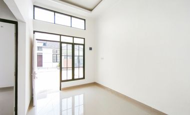 Rumah Siap Huni 15 Mnt ke RS Hermina Serpong 2 KT Hadap Timur J-36076