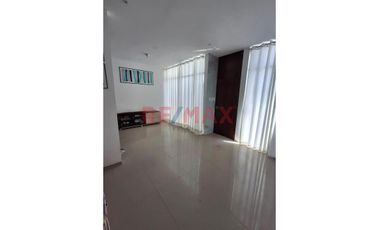 ¡Vive Con Estilo! Moderna Casa En Alquiler En Alameda Country Club – Piura