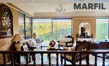 Casa en Venta Para Consultorios Oficinas Frente Jardin Corregidora Centro Colima