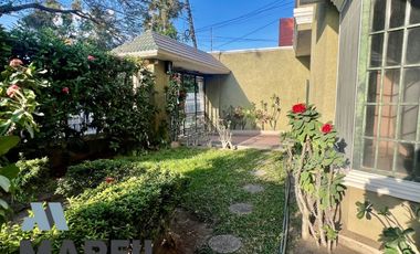 Casa en Venta Para Consultorios Oficinas Frente Jardin Corregidora Centro Colima