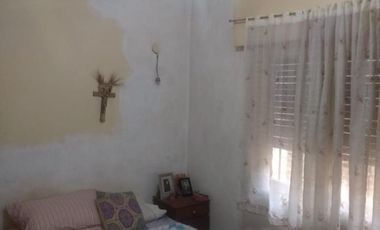 VENTA URGENTE - LIBRE DE GASTOS - CASA AMERICANA 3 AMBIENTES VILLA LUZUARIAGA