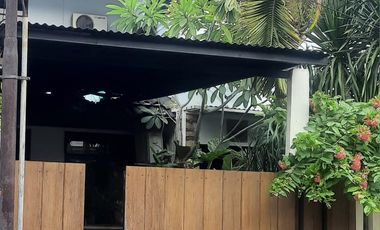 Dijual Rumah siap pakai di Lebak Lestari Indah bebas banjir