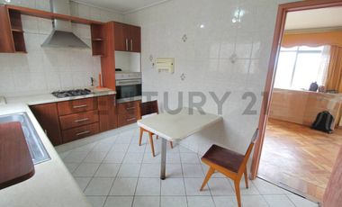 Se vende casa con potencial comercial en La Serena