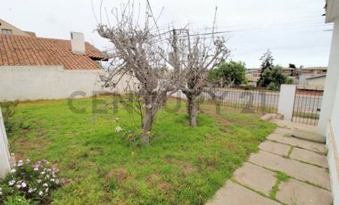 Se vende casa con potencial comercial en La Serena