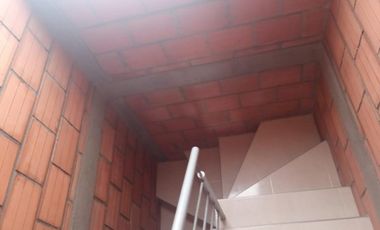 casa en venta en conjunto cerrado avellanas. Cod V2155