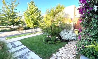 VENTA DE HERMOSA CASA EN SANTA ELENA CHICUREO NORTE