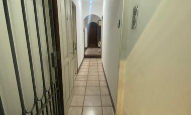 Excelente PH al frente, 3 dorm,2 baños, cochera, patio y quincho.