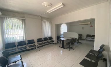 Oficina Renta Col. Centro 25,000 vicarv  R111