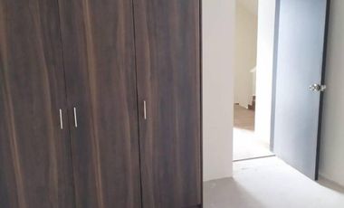 VENTA-Casas de Venta a Estrenar en Riobamba sector ciudad Blboa /23urb076