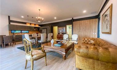 Venta Casa Finca Las Palmas Area 2008m2.