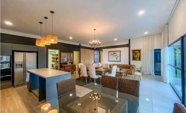 Venta Casa Finca Las Palmas Area 2008m2.