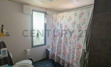 Parcela de agrado con Casa y Plantacion de Almendros