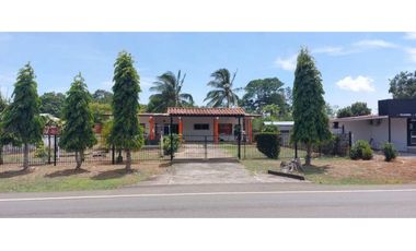 VENDO CASA EN LOT3 DE 948M2 VIA PRINCIPAL