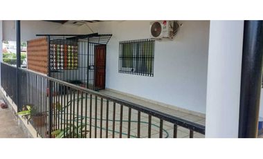 VENDO CASA EN LOT3 DE 948M2 VIA PRINCIPAL