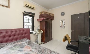 Rumah Cantik 5 Mnt Tidur 16 Menit ke Mal Pondok Gede Siap KPR J-40994