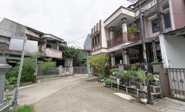 Rumah Cantik 5 Mnt Tidur 16 Menit ke Mal Pondok Gede Siap KPR J-40994