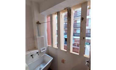 OPORTUNIDAD! AMPLIO AMBIENTE ÚNICO  EN EL CENTRO