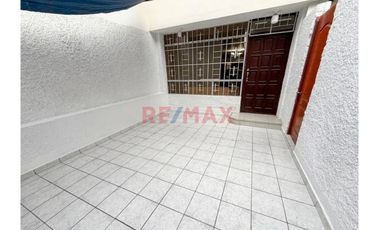 Se Vende Departamento Con Tres Dormitorios Frente A Hermoso Parque, Urbanización Cerrada Con Seguridad Particular