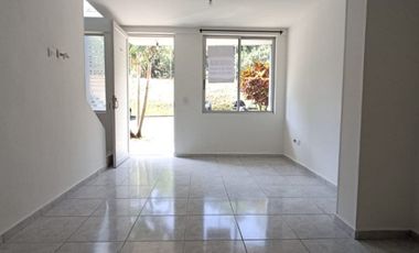 casa en arriendo en villa verde. Cod A17120