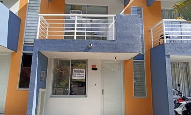 casa en arriendo en villa verde. Cod A17120