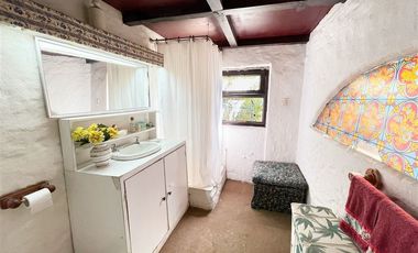 Casa en venta de 4 dorm. en Lo Barnechea