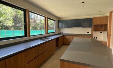 Casa en venta en San Mateo Acatitlan,  Valle de Bravo