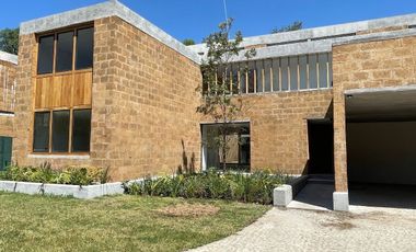 Casa en venta en San Mateo Acatitlan,  Valle de Bravo