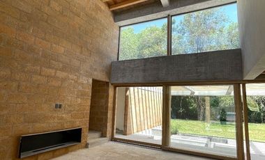 Casa en venta en San Mateo Acatitlan,  Valle de Bravo