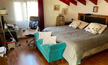 Casa en Venta en Casa 2 pisos 4 dormitorios 3 baños, 130 m2, Jardín del Este, La Florida