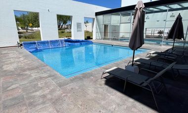 Casa en venta al poniente de la ciudad