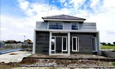 RUMAH CANDI PUSAT KOTA SIDOARJO 300 JUTAAN