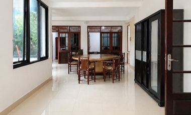 Rumah Mewah Elegan Dominasi Putih di Giri Loka BSD - Siap Huni & Prestisius