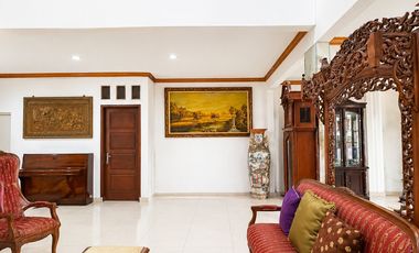 Rumah Mewah Elegan Dominasi Putih di Giri Loka BSD - Siap Huni & Prestisius