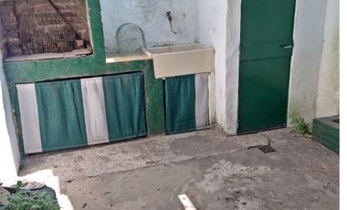 Departamento Tipo Casa en venta en Remedios de Escalada Oeste