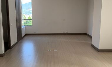 apartamento en arriendo en el esmeraldal. Cod A775586