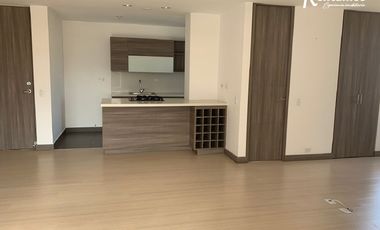 apartamento en arriendo en el esmeraldal. Cod A775586